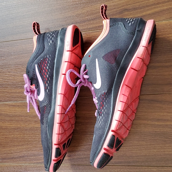 Nike Sneakers - Picture 8 of 8